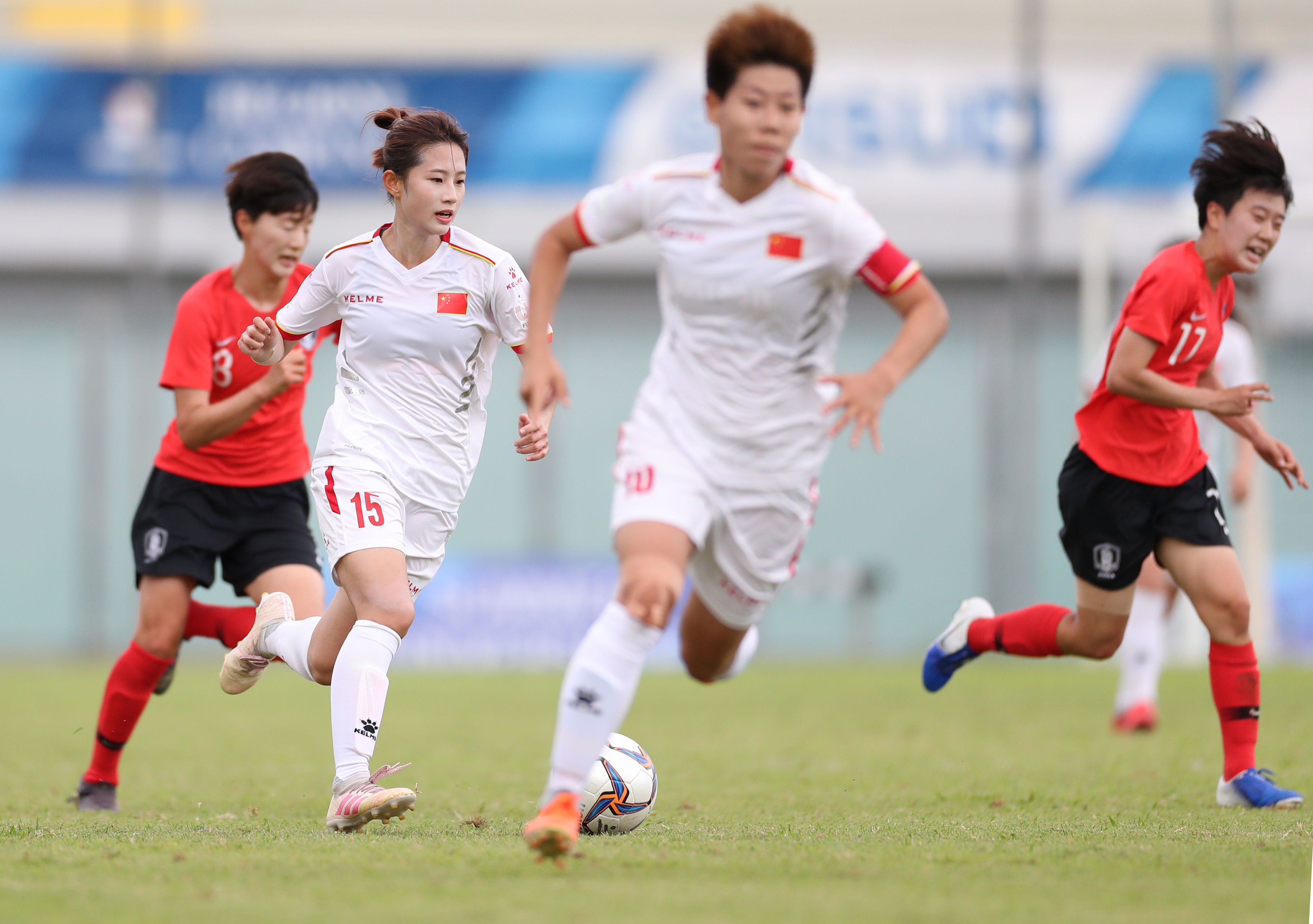 世俱杯2025-中国女足运动员在比赛中展现出色球员风采的简单介绍